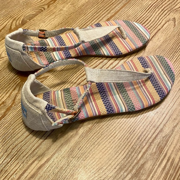 TOMS PLAYA T-STRAP BURLAP TAPESTRY SANDAL SIZE 8 FLAT T STRAP SANDALS - Picture 6 of 15